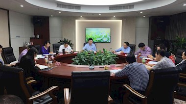 興瀘集團(tuán)黨委開會研究部署脫貧攻堅(jiān)工作
